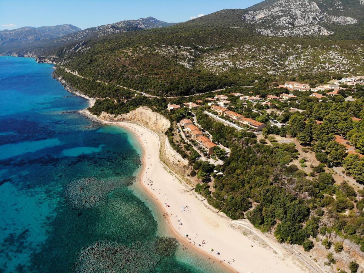 Club Esse Palmasera Cala Gonone Eksteriør bilde